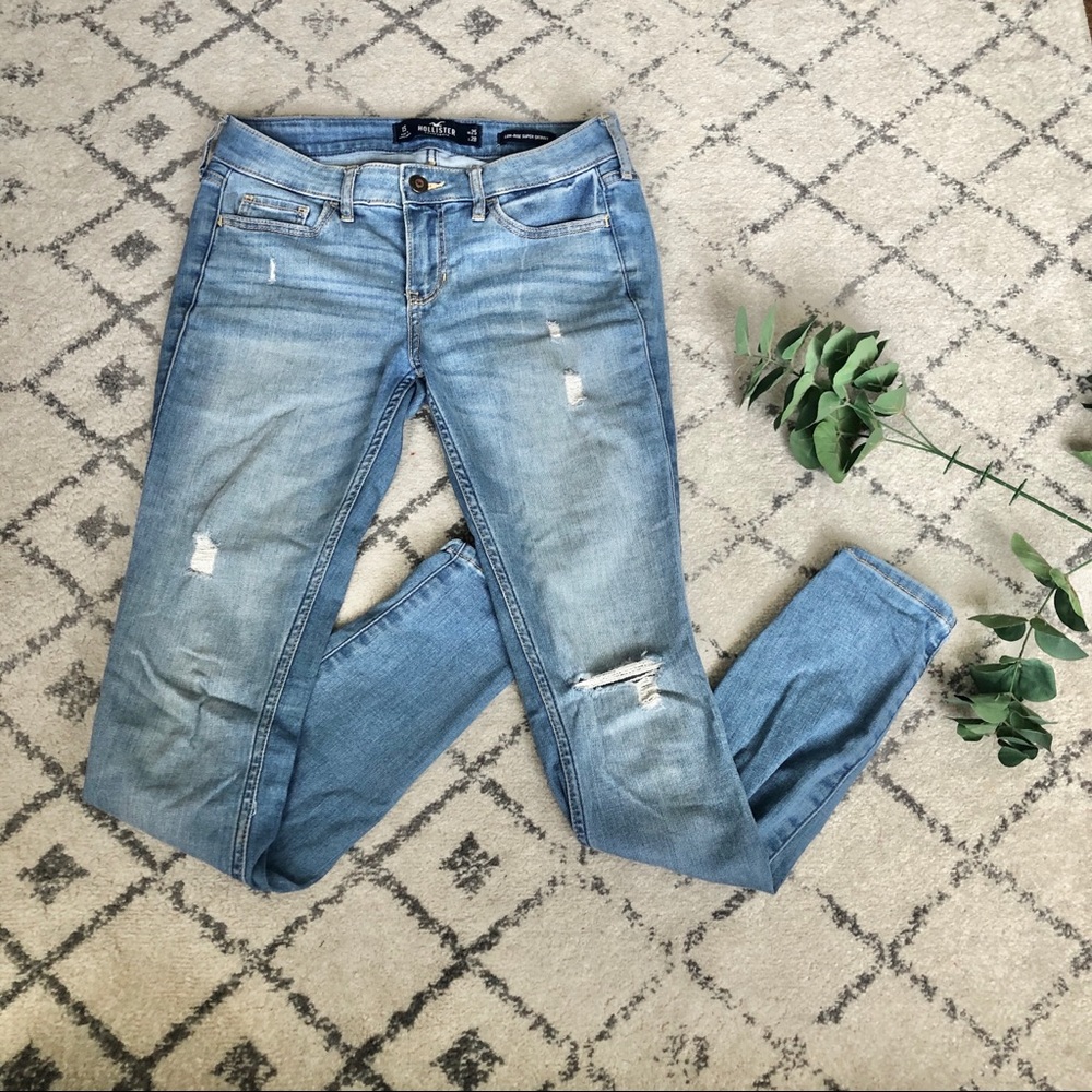 Light wash distressed jeans